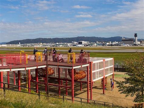 伊丹スカイパーク: 空と大地の交差点で考える都市の未来